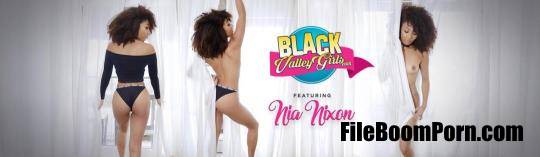 TeamSkeet, BlackValleyGirls: Nia Nixon - Afrocentric Snatch Games [HD/720p/1.01 GB]