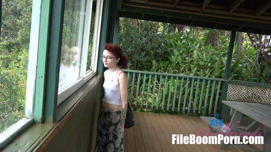 ATKGirlfriends: Lola Fae - Virtual Vacation Hawaii 10-15 [FullHD/1080p/3.83 GB]