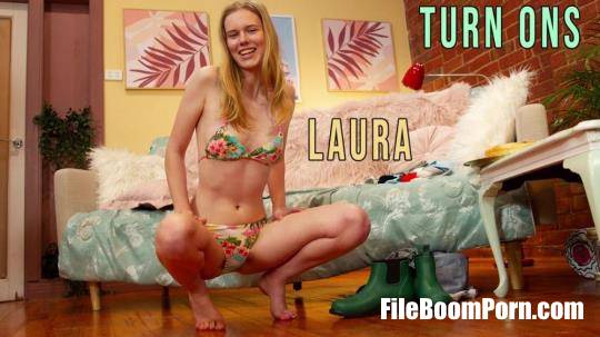 GirlsOutWest: Laura - Turn Ons [FullHD/1080p/948 MB]