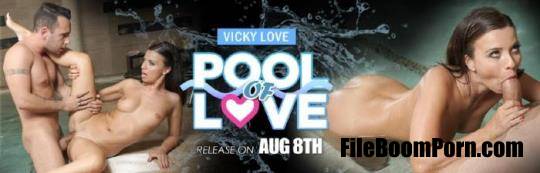 realitylovers: Vicky Love - Pool of Love Voyeur [UltraHD 2K/1920p/2.58 GB]