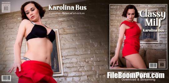 Mature.nl: Karolina Bus (39) - Classy MILF Karolina Bus loves to play with herself [FullHD/1080p/1.10 GB]