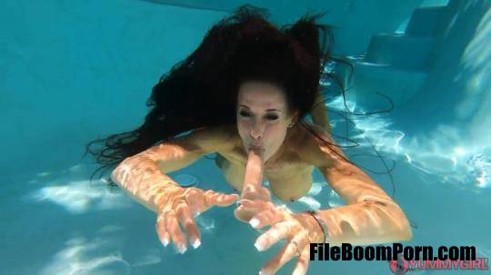 SofieMarieXXX, YummyGirl: Sofie Marie - Diving For Dildos 8 [HD/720p/703 MB]