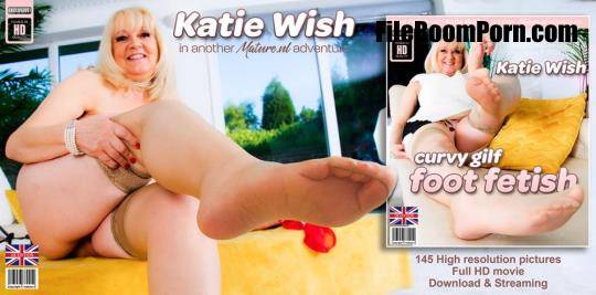 Mature.nl: Katie Wish (EU) (63) - Big breasted Katie Welsh is a hot curvy British granny who loves fooling around with her feet [FullHD/1080p/678 MB]