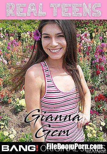 Bang Real Teens, Bang Originals: Gianna Gem - Gianna Gem Exposes Her Titties In Public! [SD/540p/707 MB]
