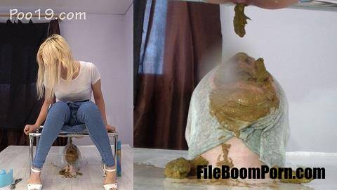 Poo19: MilanaSmelly - We urgently need a new toilet slave [FullHD/1080p/1.22 GB]
