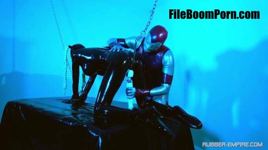 Kink: Rubber Jeff, Latexlara - The Blue Room - Ass Hooked And Vibed [FullHD/1080p/939.24 MB]