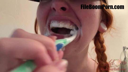 Adora bell - Teeth Brushing in Braids [FullHD/1080p/132.72 MB]
