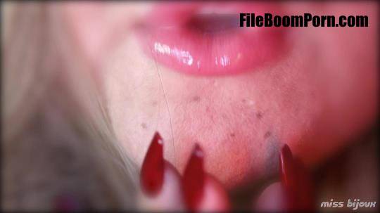 Mistress Bijoux - Lip Gloss Extortion [FullHD/1080p/1.59 GB]