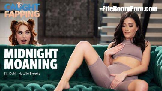 AdultTime, Caughtfapping: Natalie Brooks, Siri Dahl - Midnight Moaning [FullHD/1080p/1.34 GB]