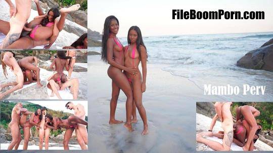 Jasminy Villar, Jenny Pretinha - Daped-In-Public #6: 2 ebony princesses get fucked at the beach in front of people  OB326 [UltraHD 4K/2160p/4.62 GB]