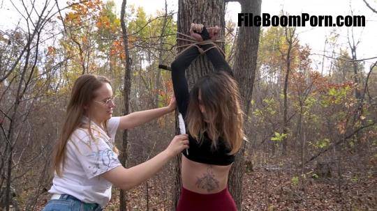 Kingdom Of Feet And Slaves: Bitch Tightly Bound In The Forest [FullHD/1080p/2.62 GB]