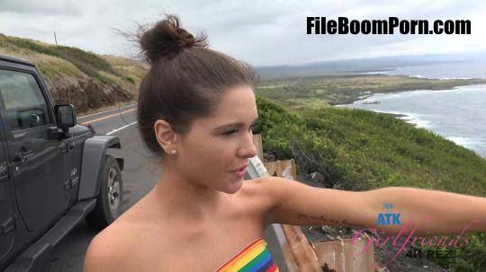 Zoe Bloom - Big Island 8/11 - 874 Scene #8 [SD/480p/574 MB]