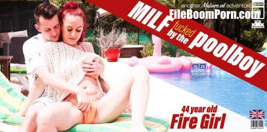 Mature.nl: Fire Girl (44), Sam Bourne (29) - The Poolboy get's seduced by MILF Fire Girl to fuck her right next to the pool under the sun [FullHD/1080p/1.69 GB]