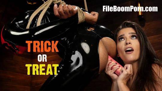 Kink, DivineBitches: Victoria Voxxx, XXX Slayer - Trick Or Treat [HD/720p/1.83 GB]